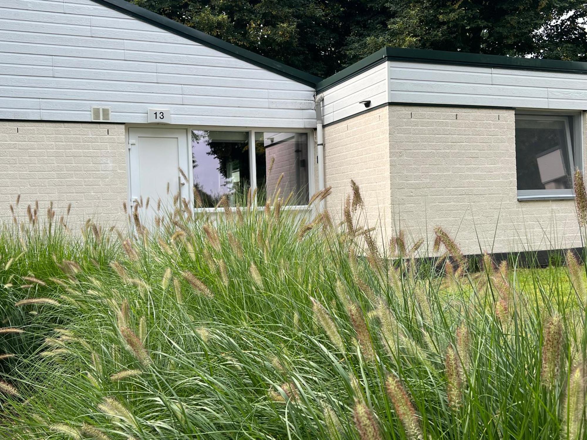 Gehele Bungalow Zuid-Limburg Op Een Park Simpelveld Exterior photo